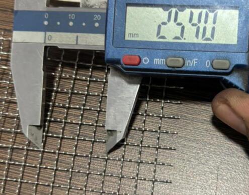 Δύο συρρικνωμένα ατσάλινα σύρμα πλέγμα πέτρα συντρίμμιο δονητική οθόνη σταθερή δομή μεγάλη διάρκεια ζωής