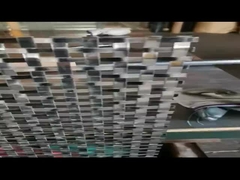 Πλατέα τετραγωνικά υφασμένα διακοσμητικά μεταλλικά δίχτυα από ανοξείδωτο χάλυβα ή αλουμίνιο